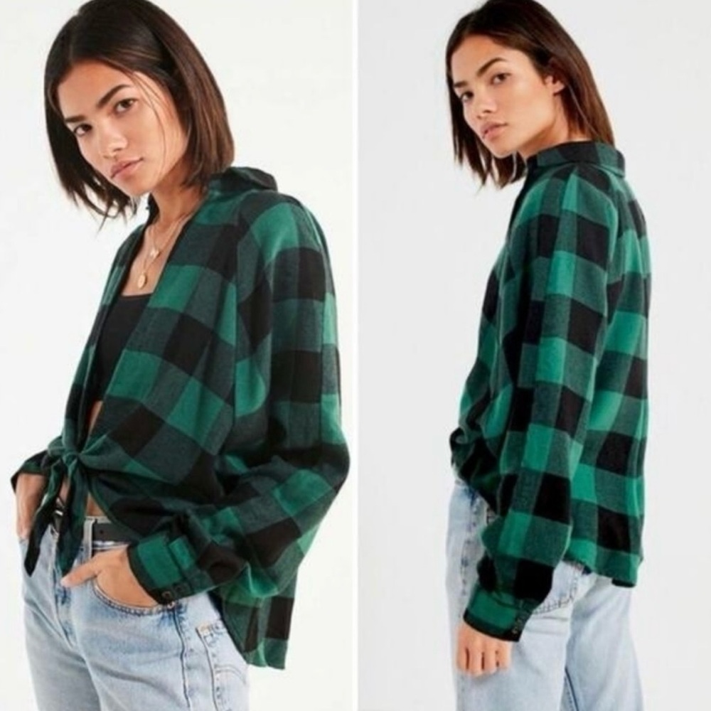 BDG Urban Outfitters Green Black Plaid Tie-Front Flannel Top S